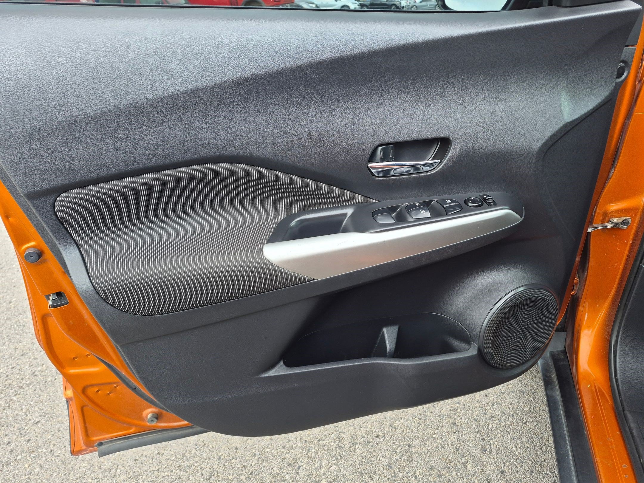 Used 2019 Nissan Kicks SV FWD image 14