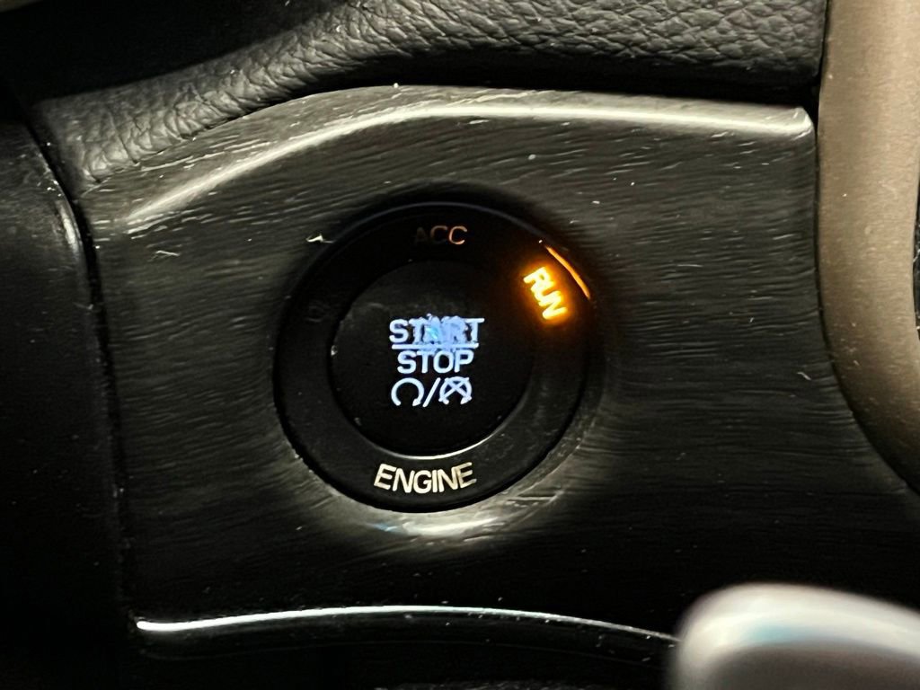 Used 2015 Jeep Grand Cherokee Limited image 13