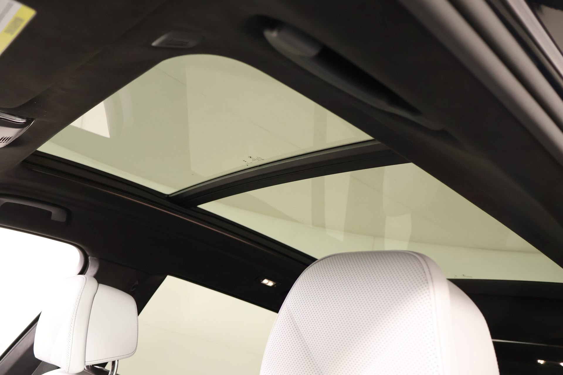 Used 2025 BMW X7 xDrive40i image 16