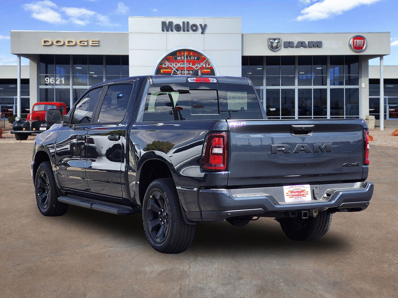 New 2026 RAM 1500 Express AWD/4WD image 4