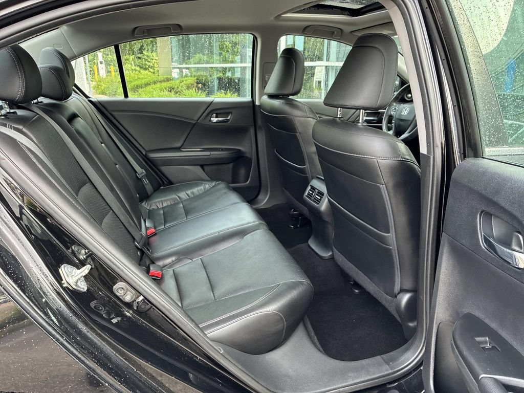 Used 2015 Honda Accord EX-L image 10