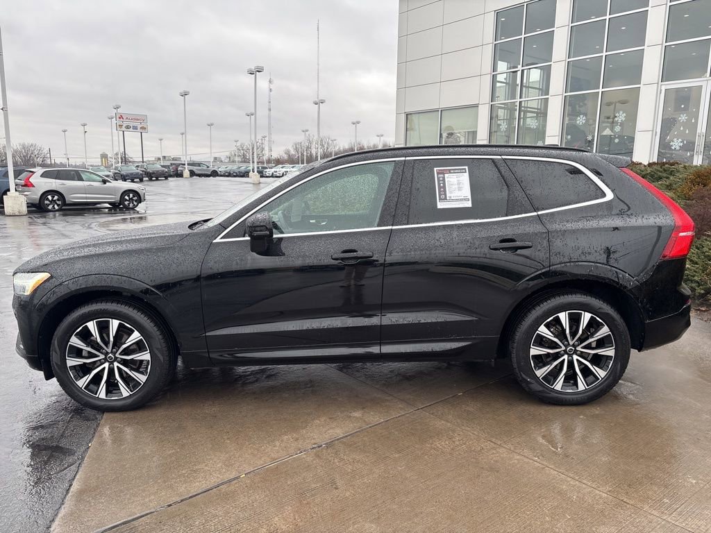 Certified 2023 Volvo XC60 B5 Core w/ Climate Package AWD/4WD image 11