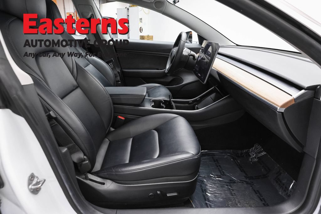 Used 2019 Tesla Model 3 Standard Range Plus RWD image 18