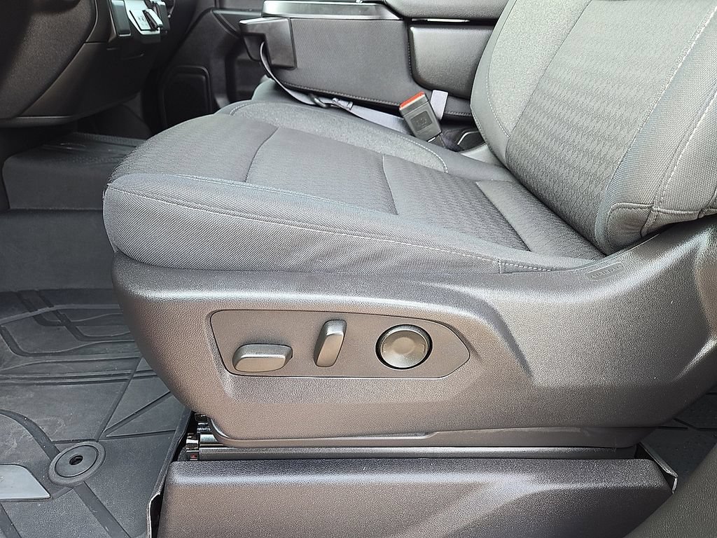Used 2024 Chevrolet Silverado 1500 Custom AWD/4WD image 21