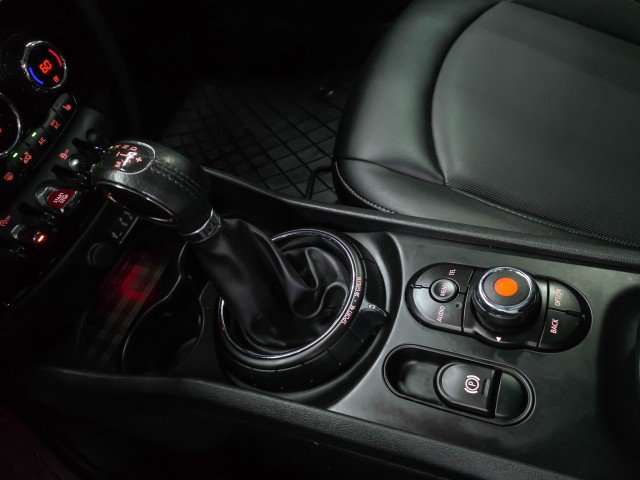 Used 2016 MINI Cooper Clubman FWD image 26