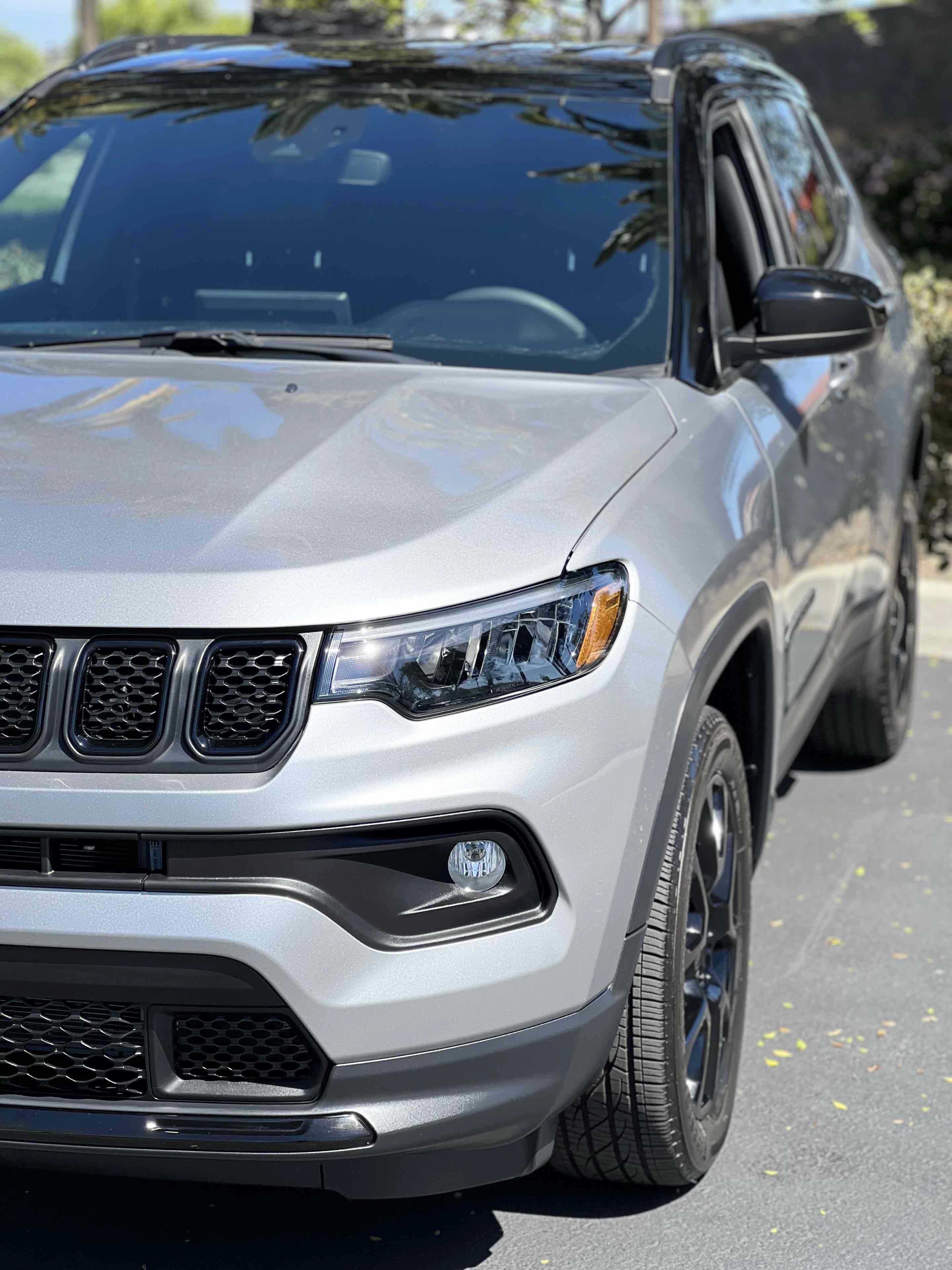 Used 2023 Jeep Compass Latitude AWD/4WD image 63