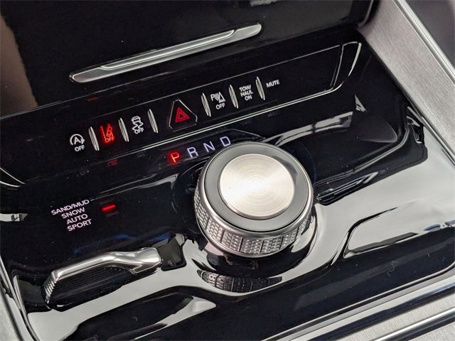 New 2025 Jeep Wagoneer Series II image 24