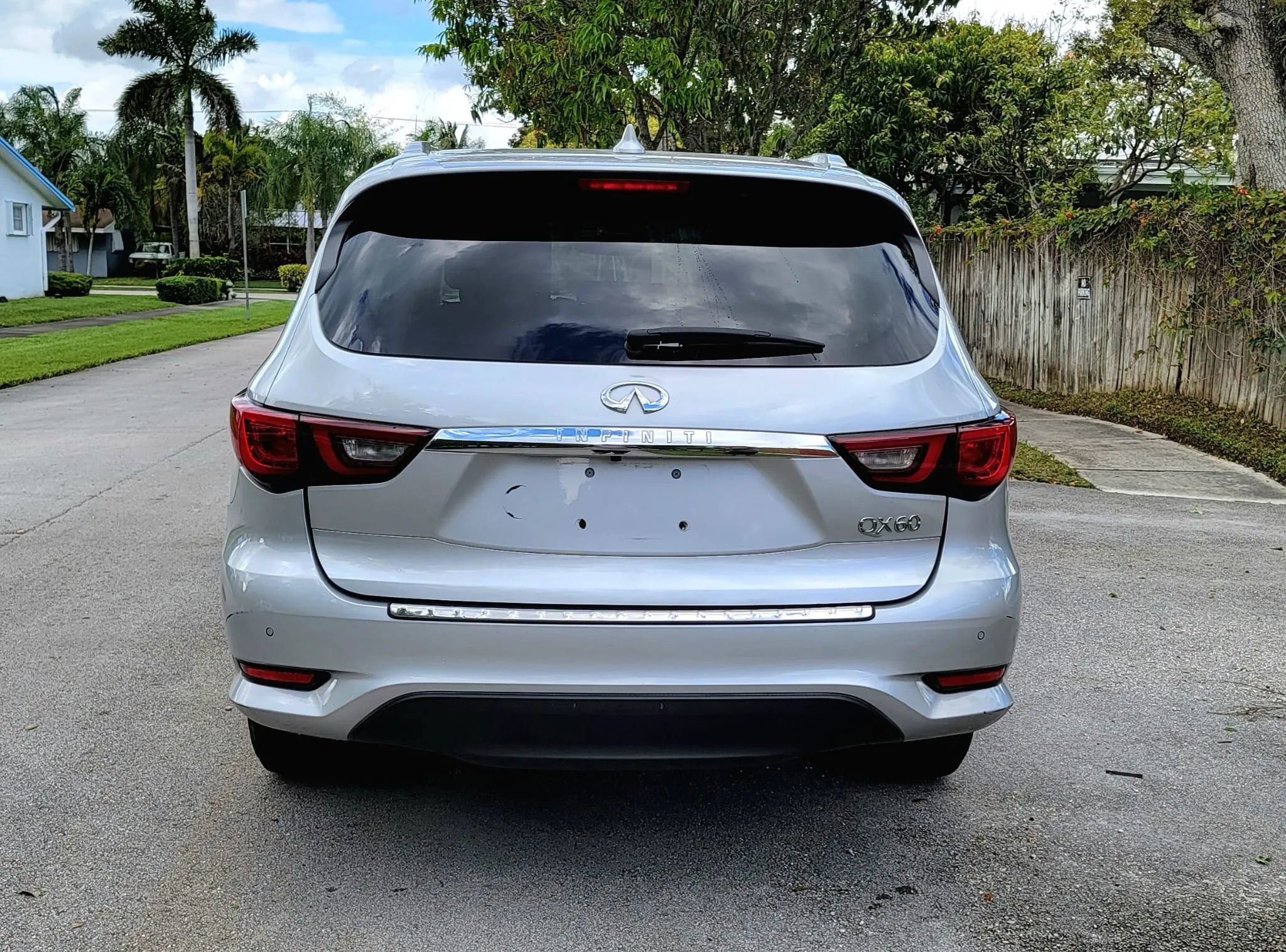Used 2019 INFINITI QX60 Luxe w/ Essential Package AWD/4WD image 17