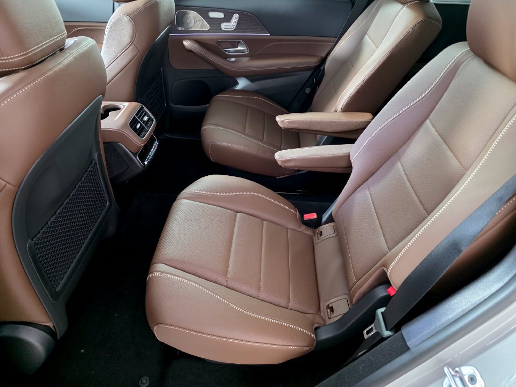 New 2027 Mercedes-Benz GLS 450 4MATIC image 11