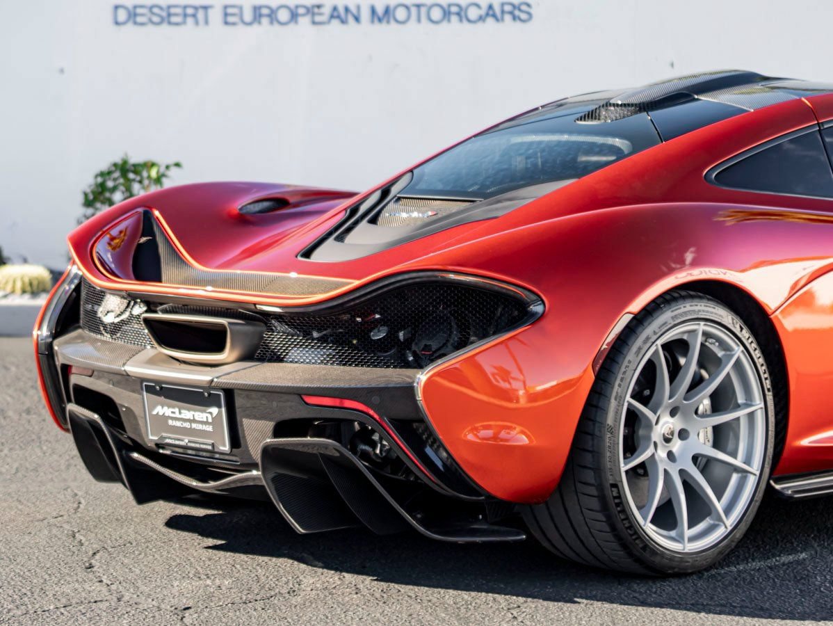Used 2015 McLaren P1 RWD image 7