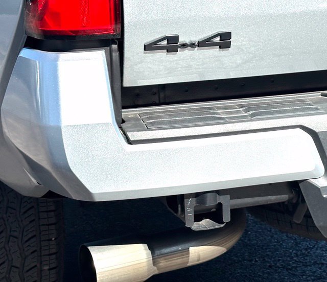 Used 2025 Toyota Tacoma TRD Off-Road AWD/4WD image 12