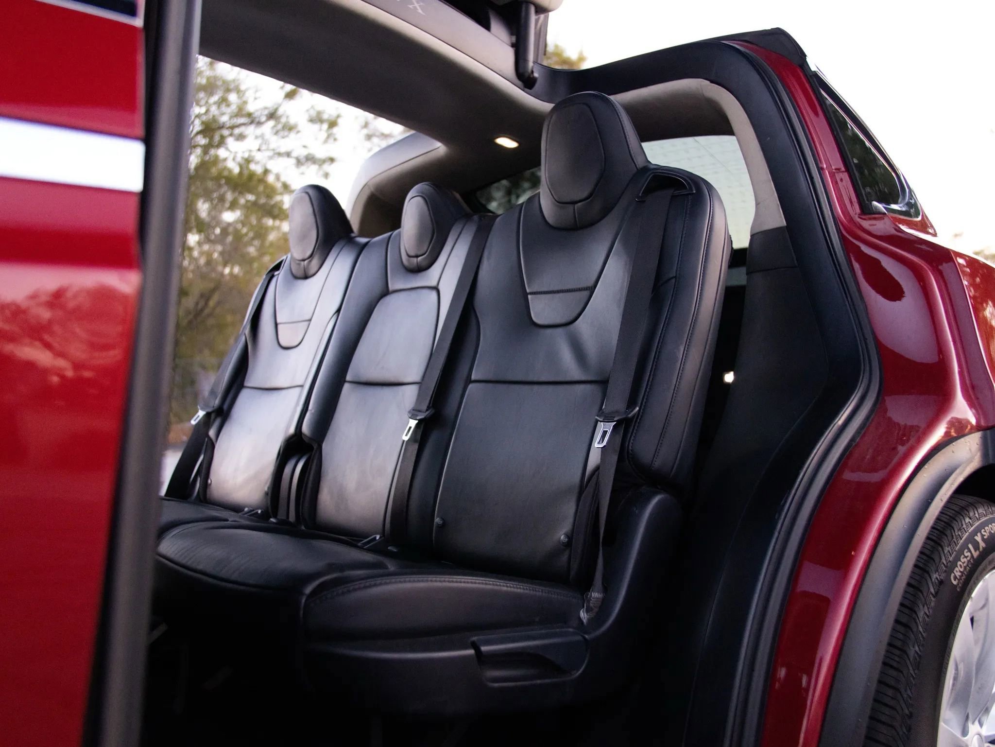 Used 2017 Tesla Model X 75D AWD/4WD image 34