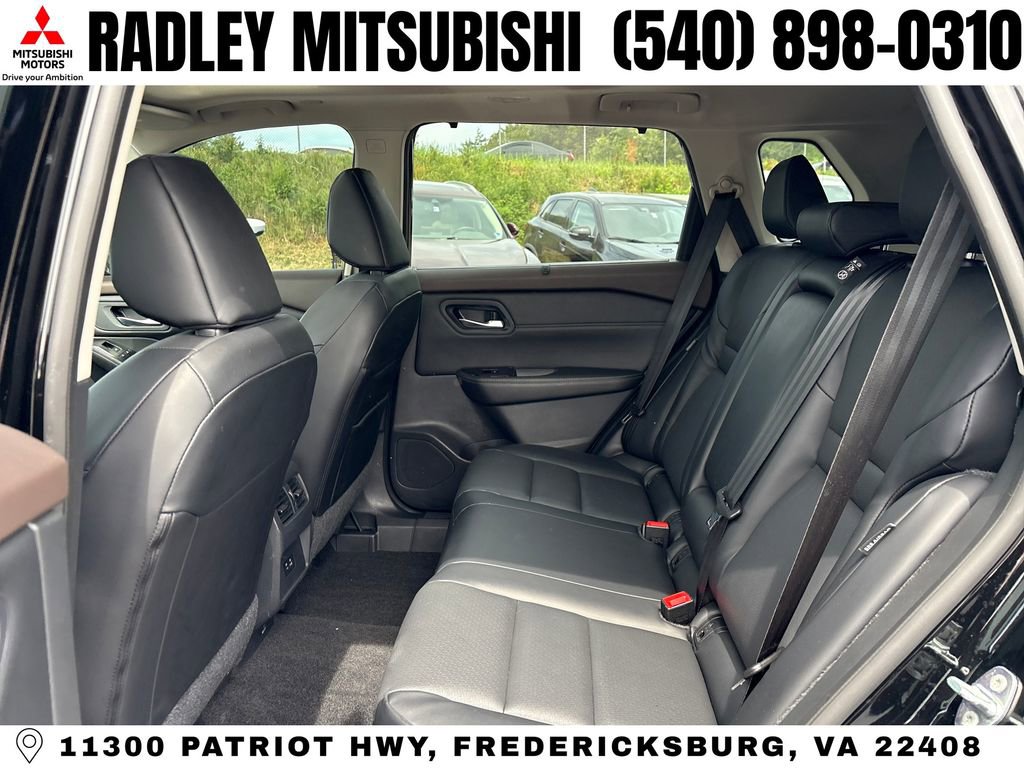 Used 2023 Nissan Rogue SV w/ SV Premium Package AWD/4WD image 12