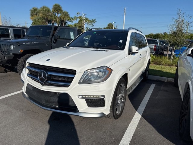 Used 2014 Mercedes-Benz GL 63 AMG 4MATIC image 3