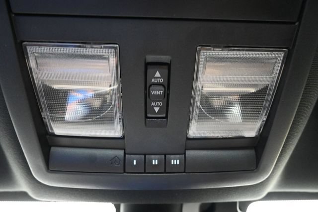 Used 2015 Dodge Challenger R/T Plus RWD image 40