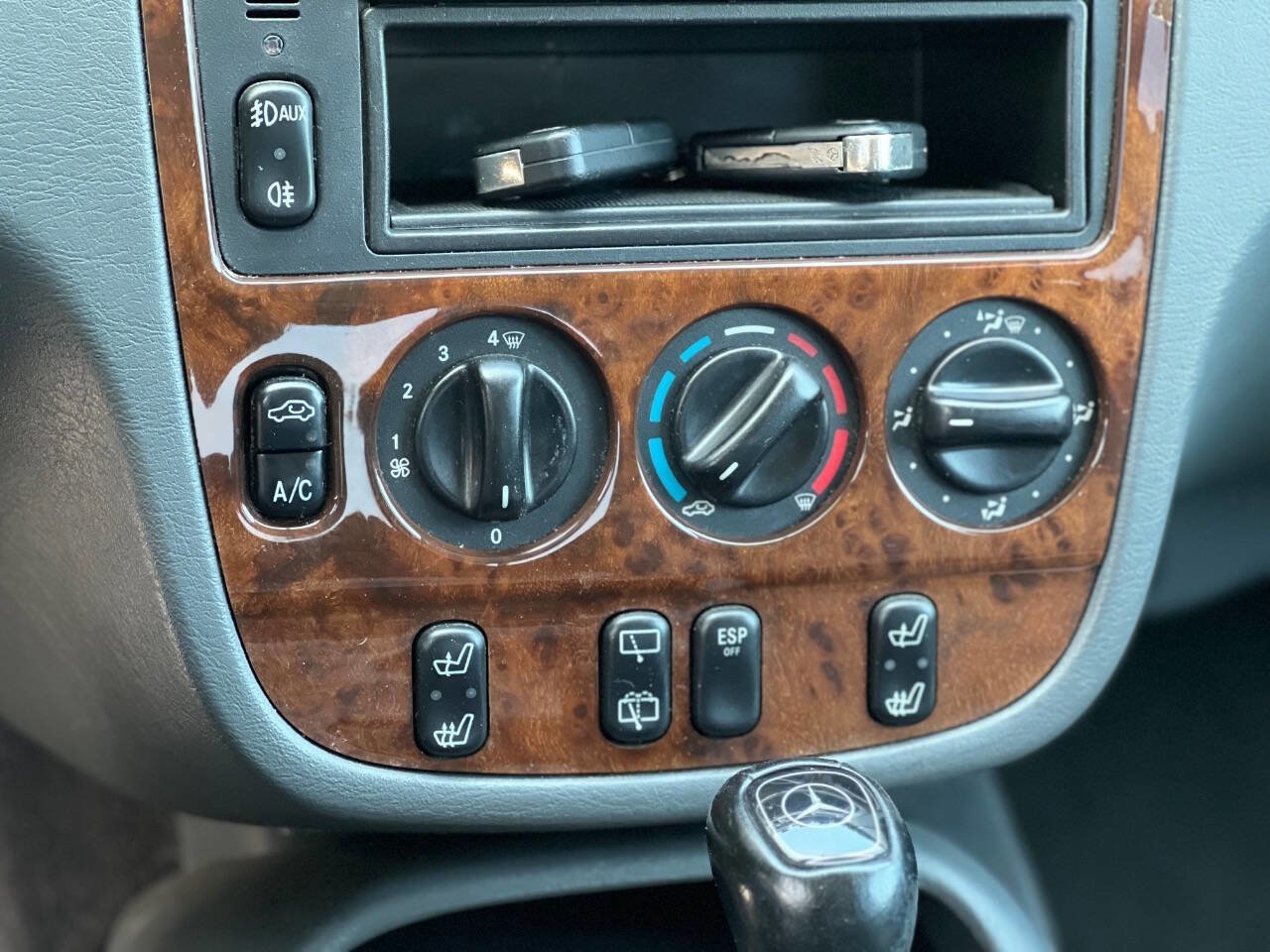 Used 1999 Mercedes-Benz ML 320 4MATIC image 14