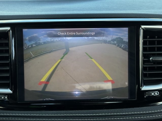 Used 2025 Chrysler Pacifica Limited FWD image 18