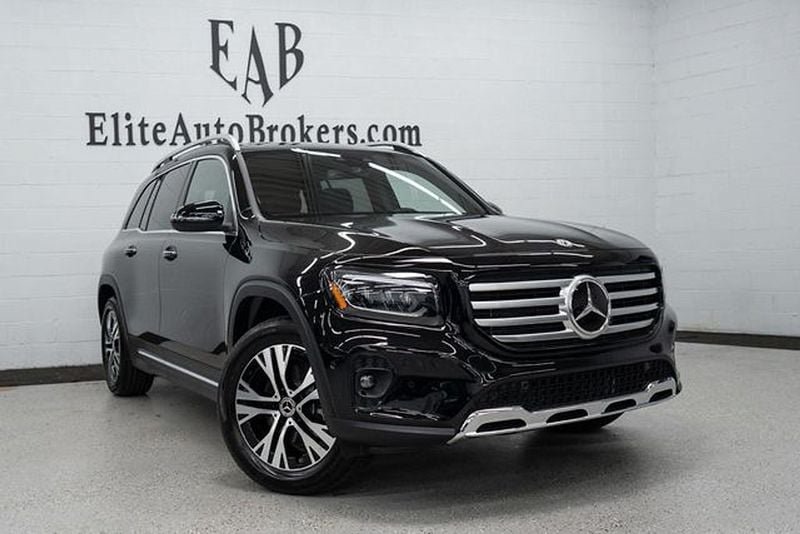 Used 2024 Mercedes-Benz GLB 250 4MATIC w/ Driver Assistance Package image 52