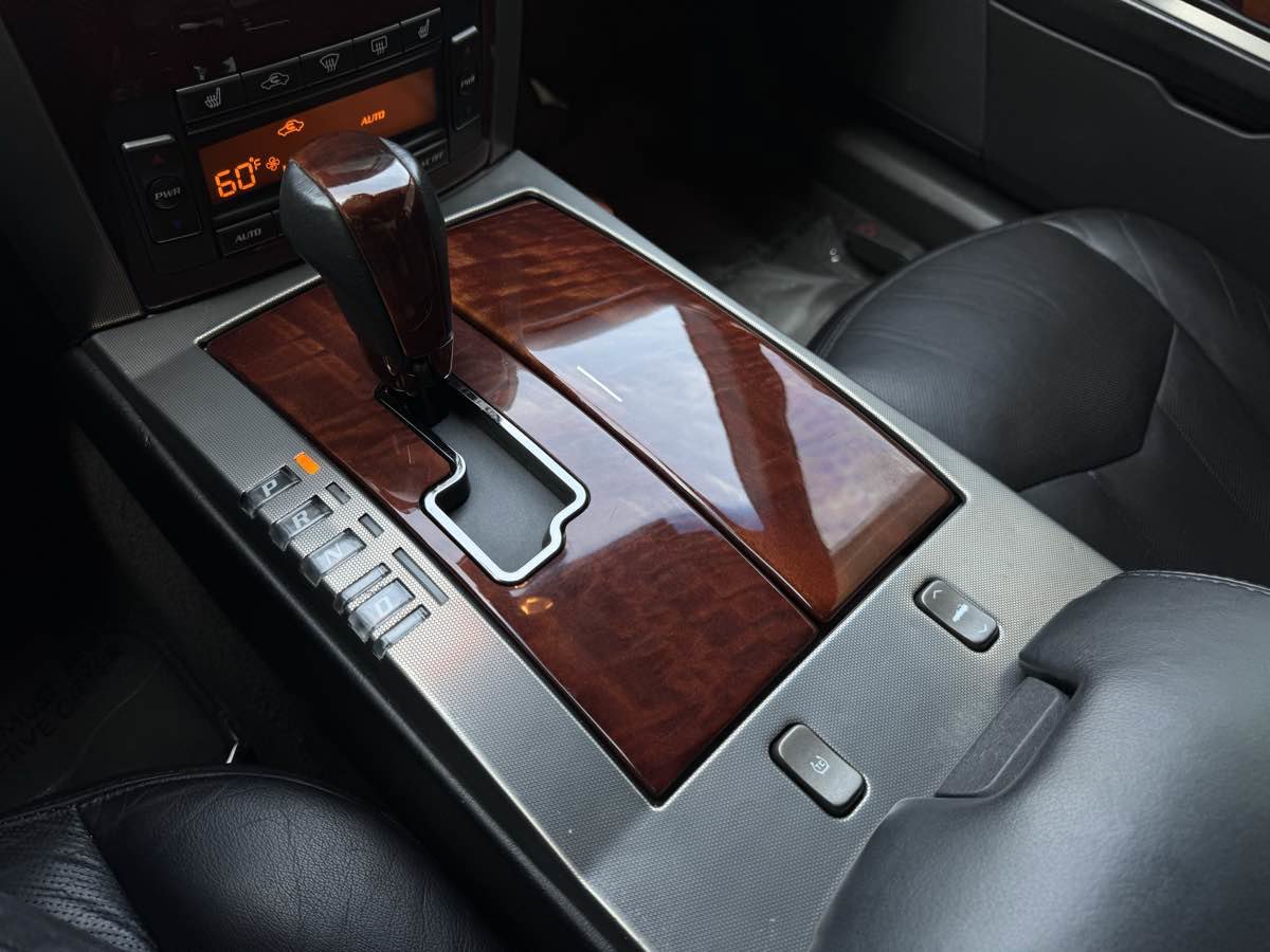 Used 2008 Cadillac XLR RWD image 18