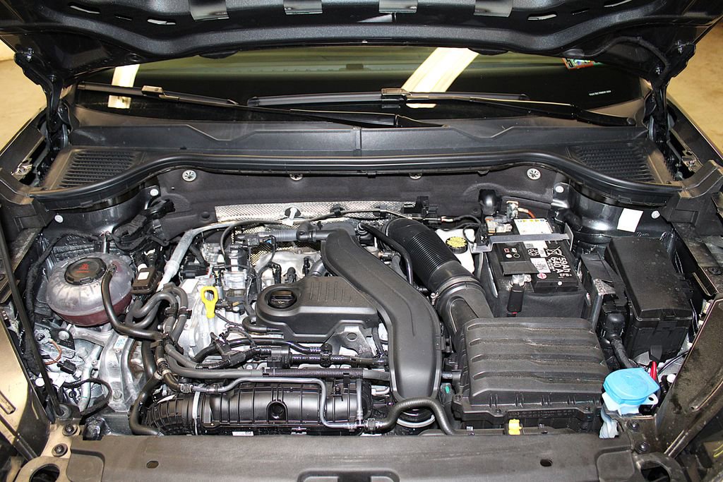 Used 2024 Volkswagen Taos SE AWD/4WD image 40