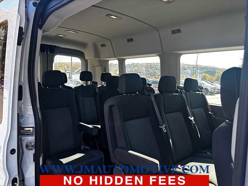 Used 2023 Ford Transit 350 XLT image 4