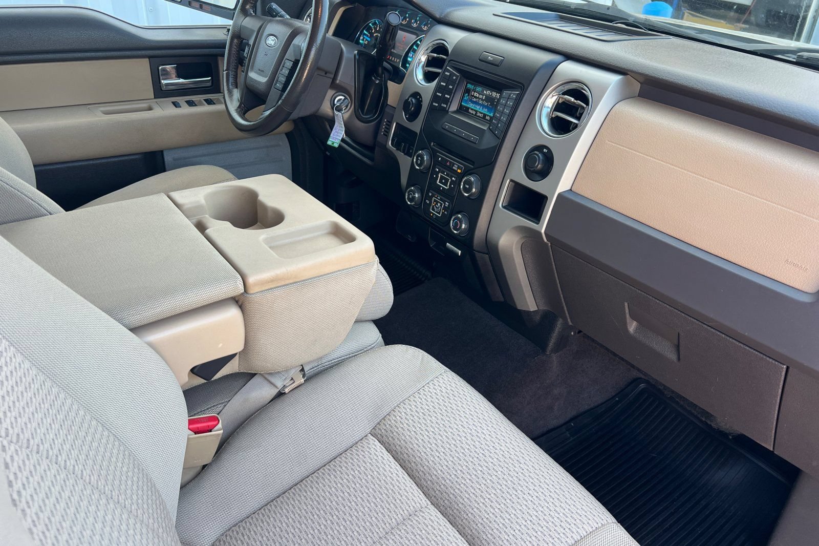 Used 2014 Ford F150 4x4 SuperCrew image 12