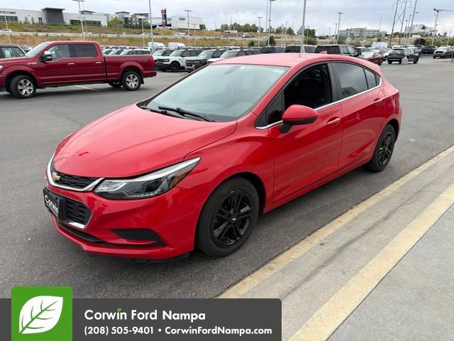 Used 2018 Chevrolet Cruze LT FWD image 3