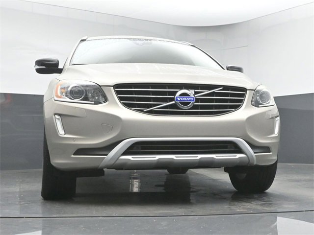 Used 2017 Volvo XC60 T6 Dynamic w/ Preferred Option Package image 10