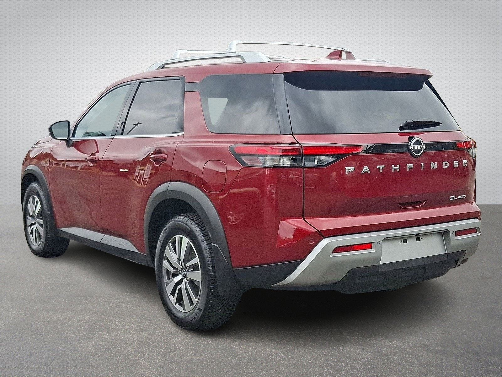 Used 2022 Nissan Pathfinder SL image 4