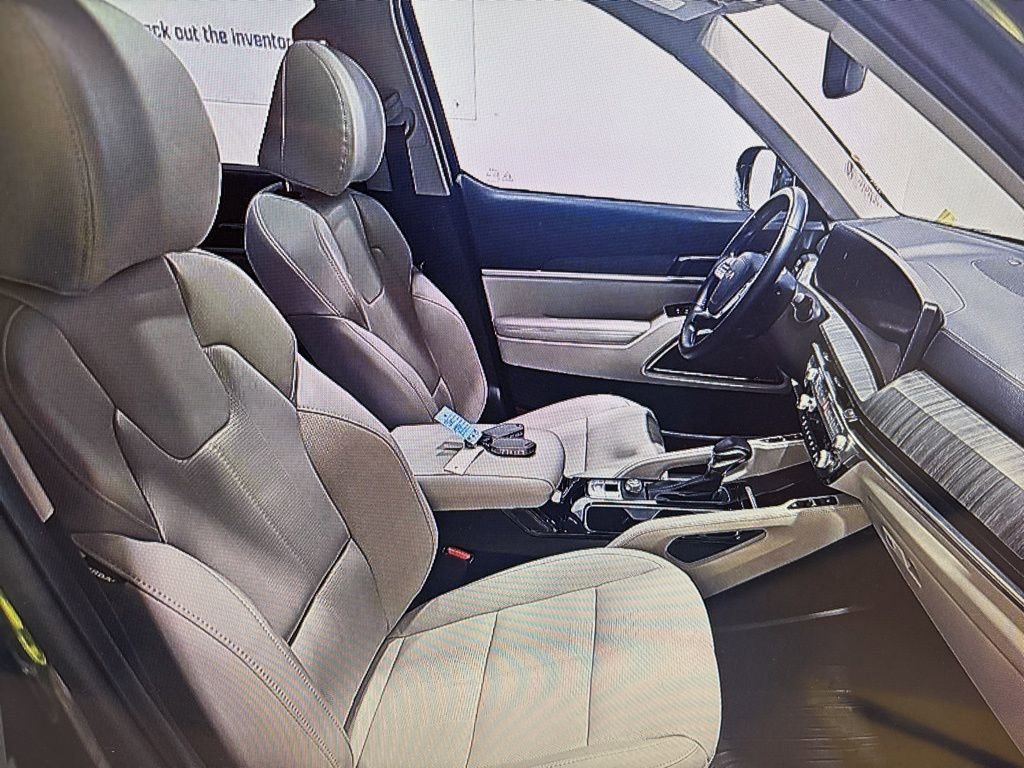 Used 2023 Kia Telluride SX image 15