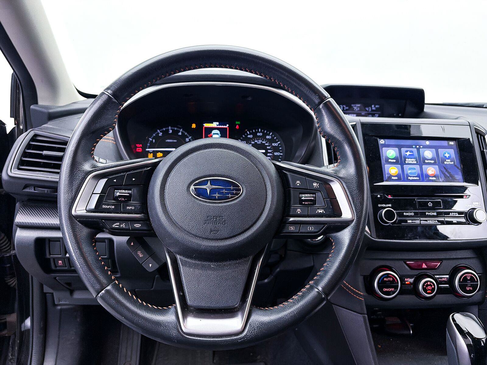 Used 2020 Subaru Crosstrek 2.0i Premium w/ Moonroof Package 2 AWD/4WD image 24