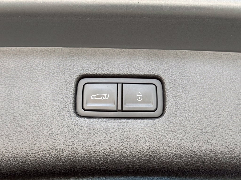 Used 2025 Genesis GV80 2.5T Standard AWD/4WD image 35