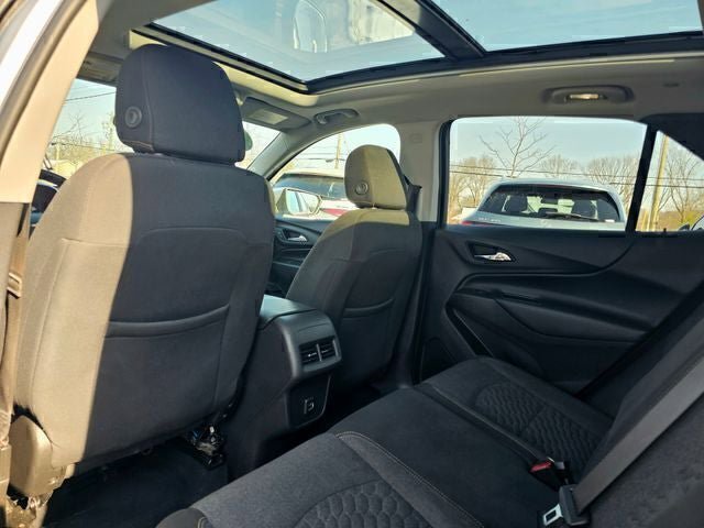 Used 2021 Chevrolet Equinox LT image 34