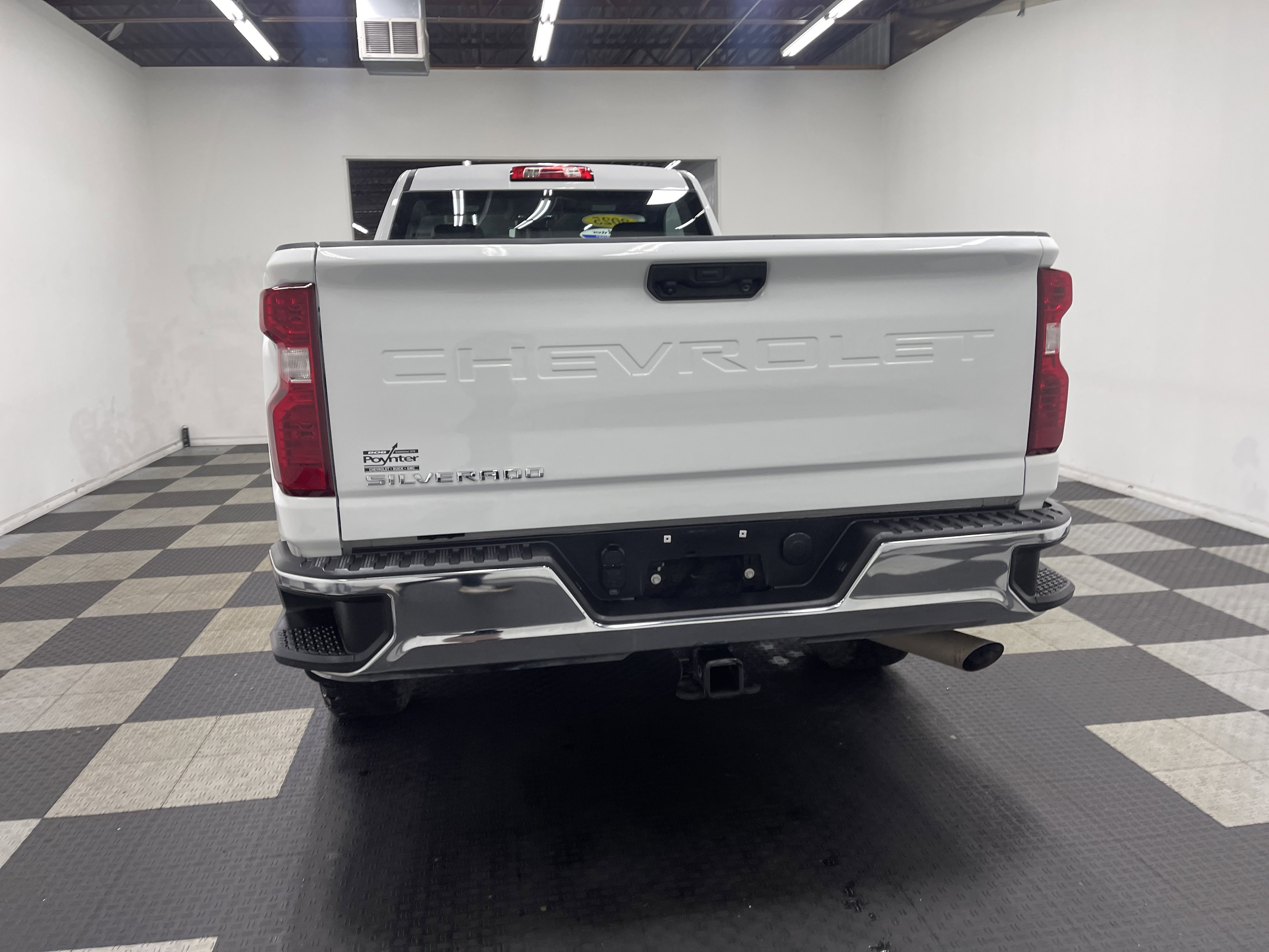 Used 2025 Chevrolet Silverado 2500 W/T w/ WT Convenience Package image 3