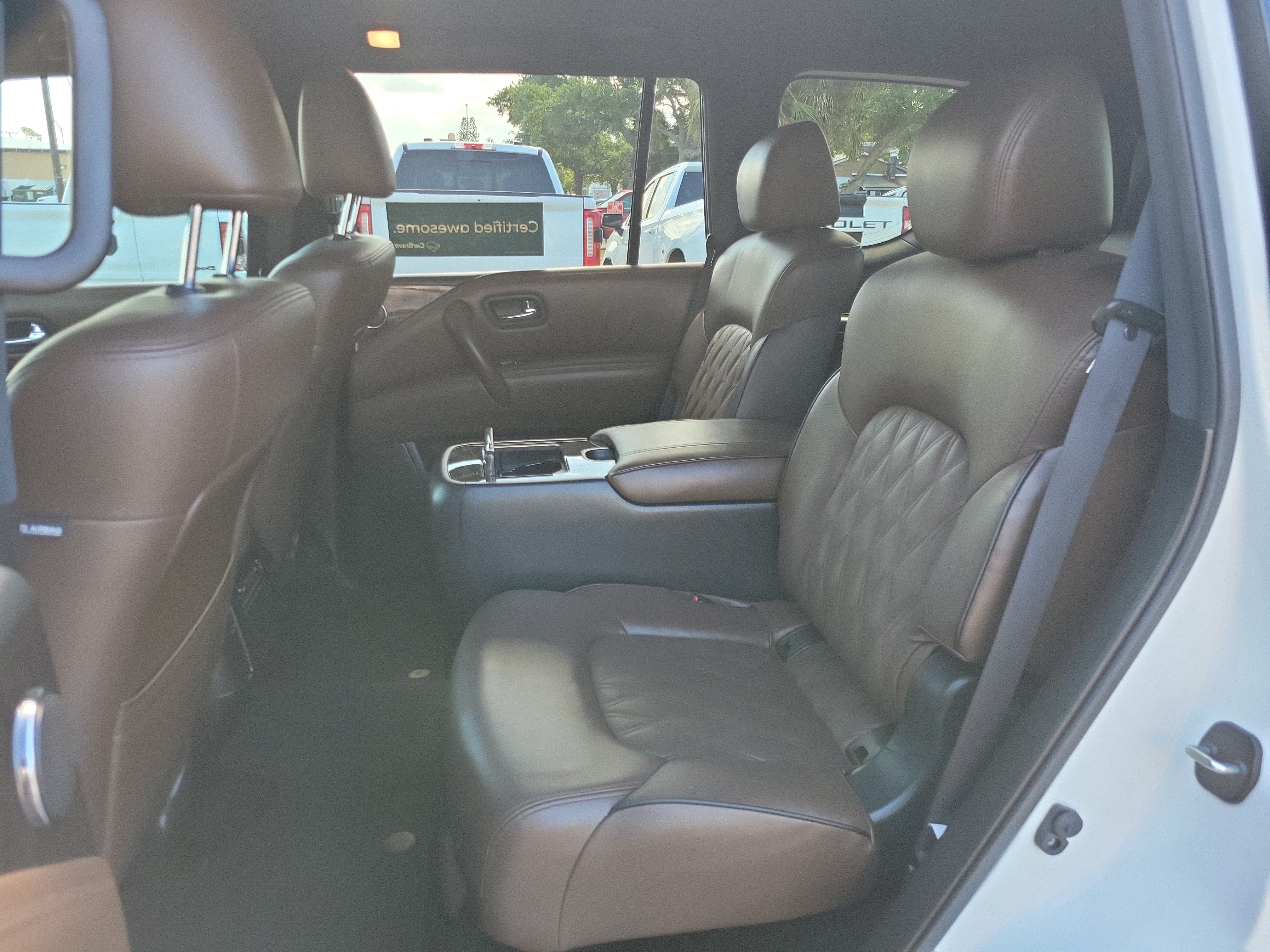 Used 2024 Nissan Armada Platinum w/ Captain's Chairs Package RWD image 16