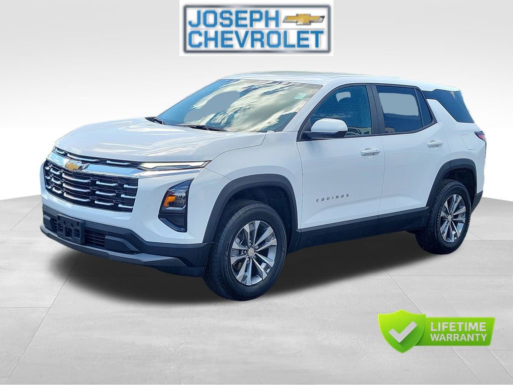 Used 2025 Chevrolet Equinox LT FWD image 2