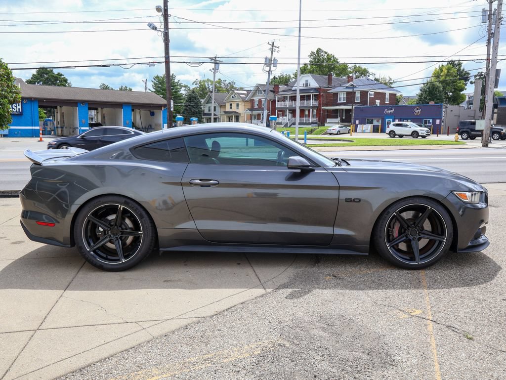 Used 2016 Ford Mustang GT RWD image 7