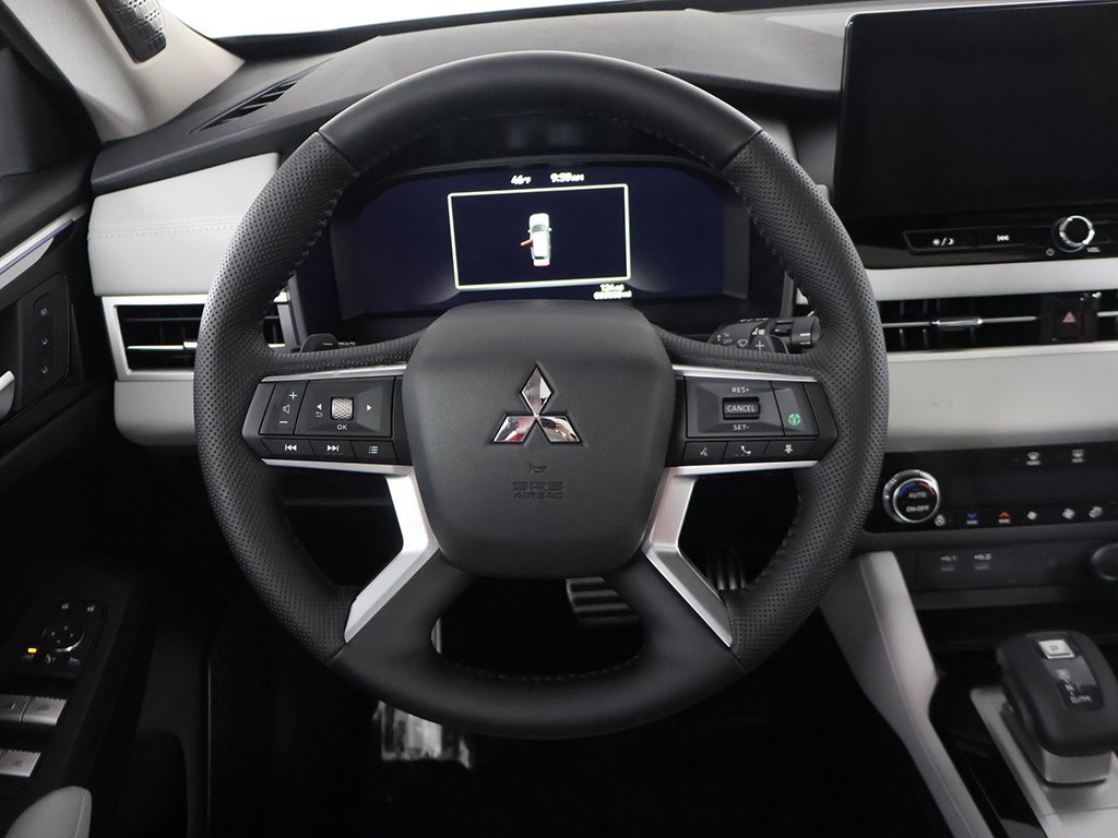 New 2025 Mitsubishi Outlander SEL image 44