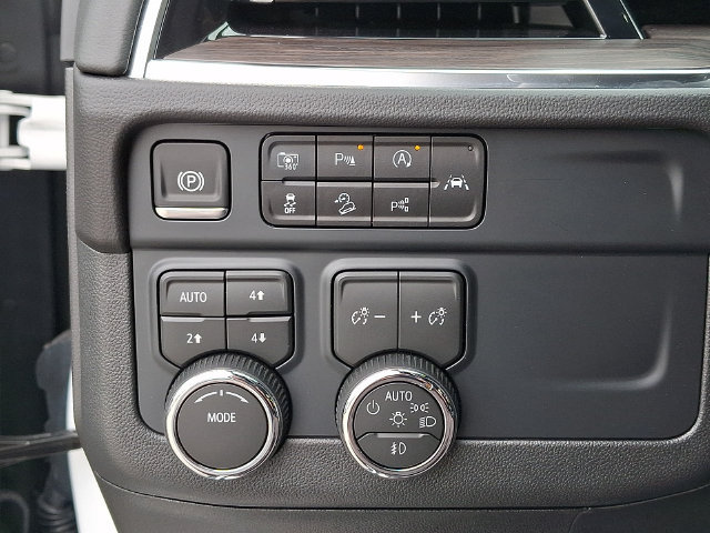 Used 2026 Chevrolet Tahoe Z71 AWD/4WD image 9