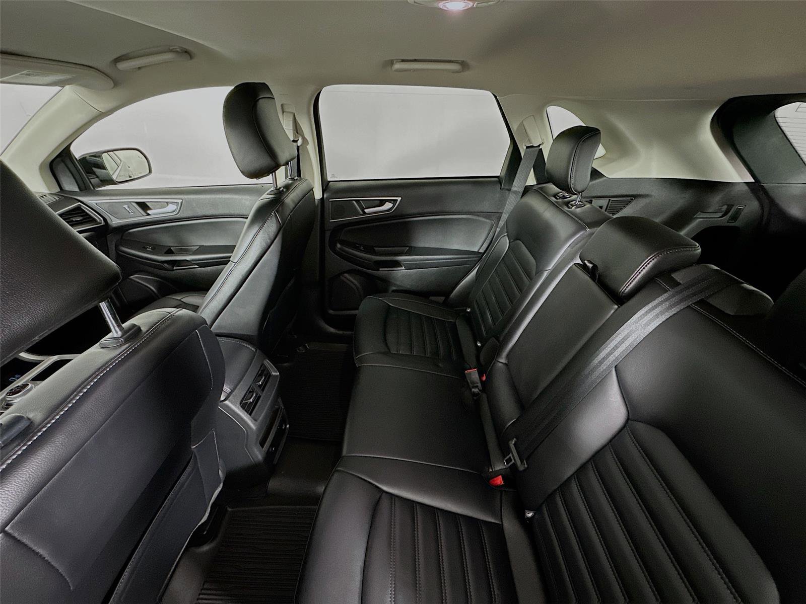 Used 2024 Ford Edge SEL w/ Convenience Package image 20