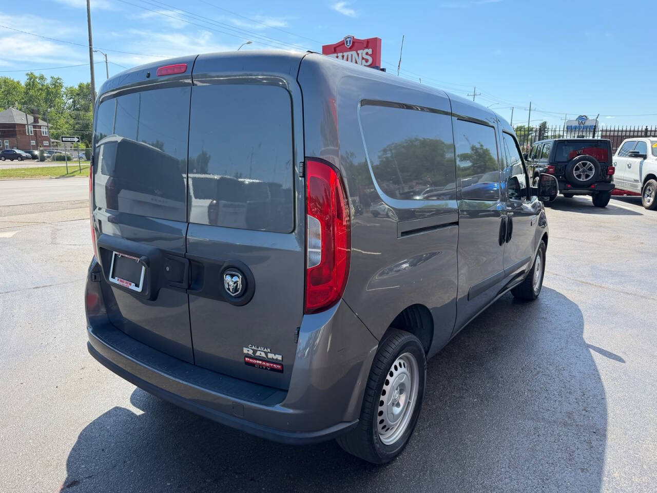 Used 2022 RAM ProMaster City Tradesman FWD image 5