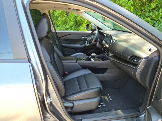 Used 2023 Nissan Rogue SL w/ SL Premium Package AWD/4WD image 12