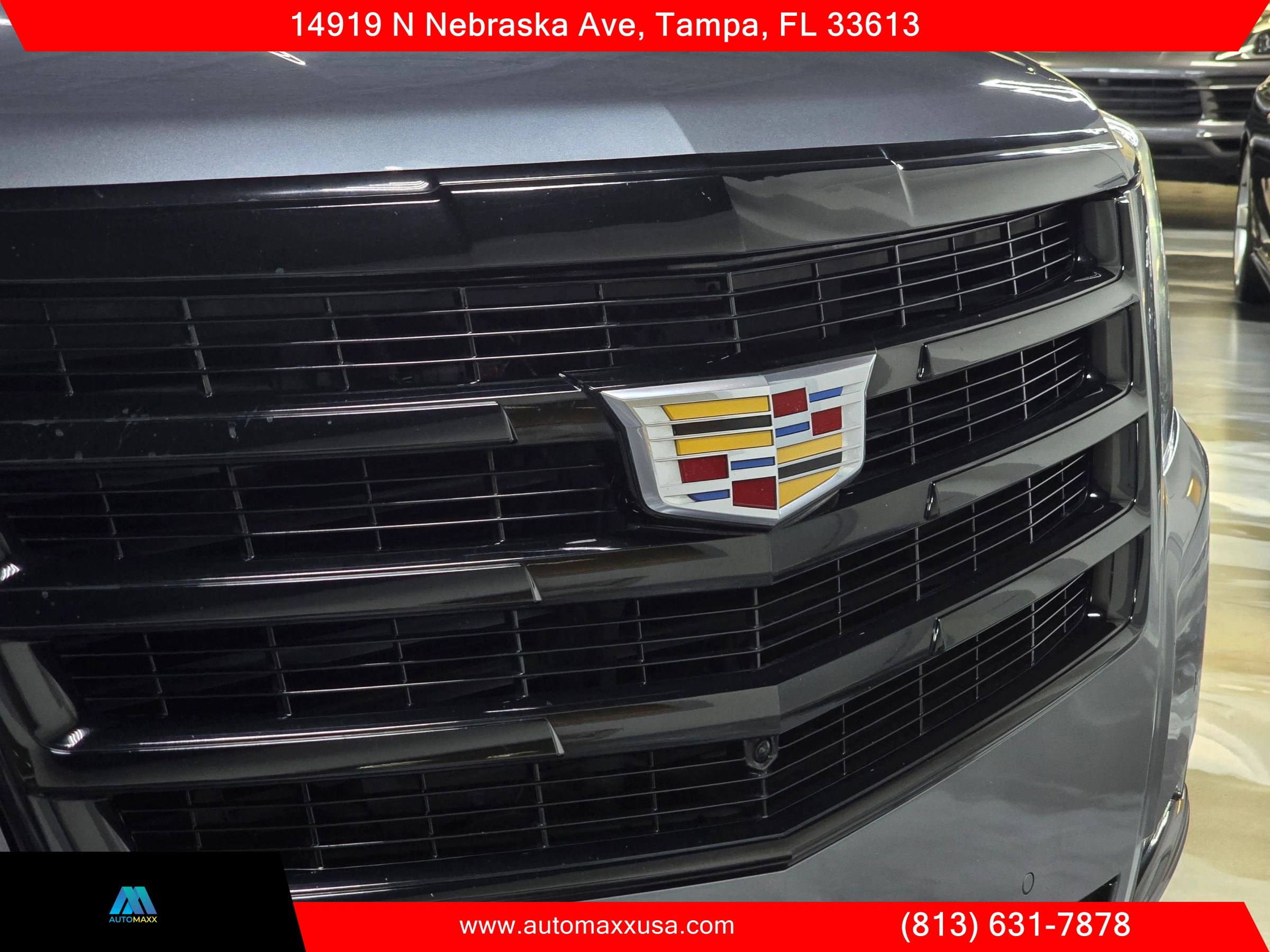 Used 2019 Cadillac Escalade Luxury w/ Escalade Sport Edition image 3