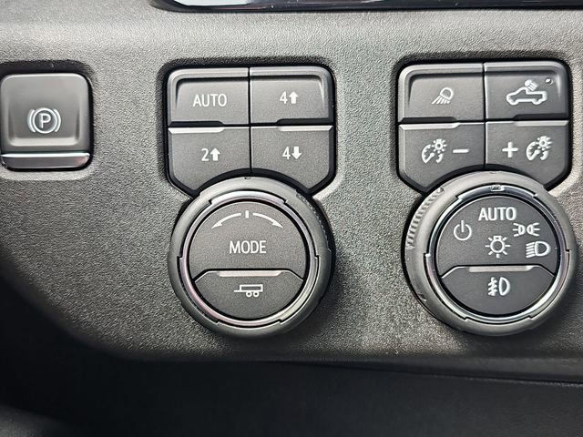 Used 2024 Chevrolet Silverado 2500 LTZ w/ LTZ Premium Package image 19