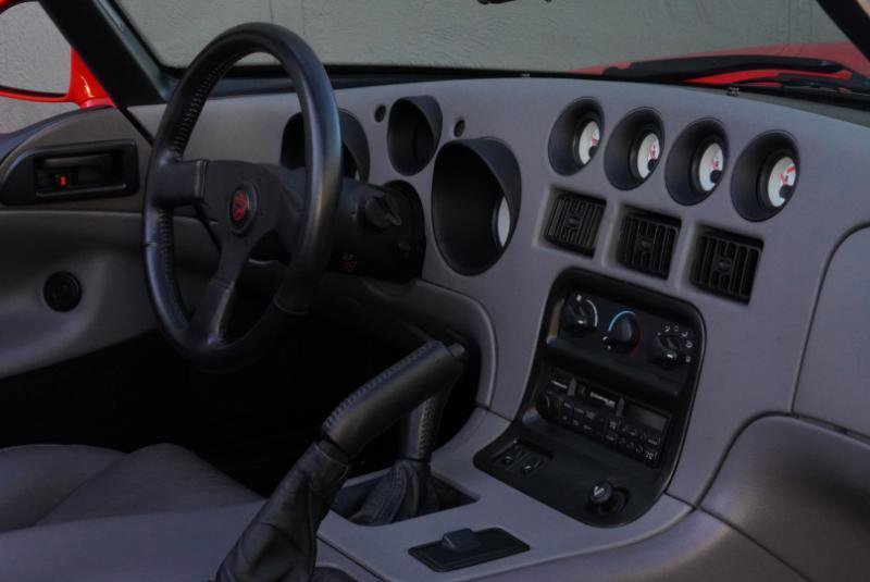 Used 1994 Dodge Viper RT/10 RWD image 40