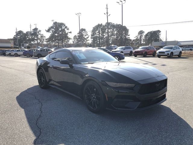 Used 2025 Ford Mustang Coupe image 2