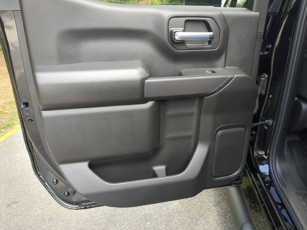 New 2026 Chevrolet Silverado 1500 Custom w/ Turbomax Blackout Package AWD/4WD image 27