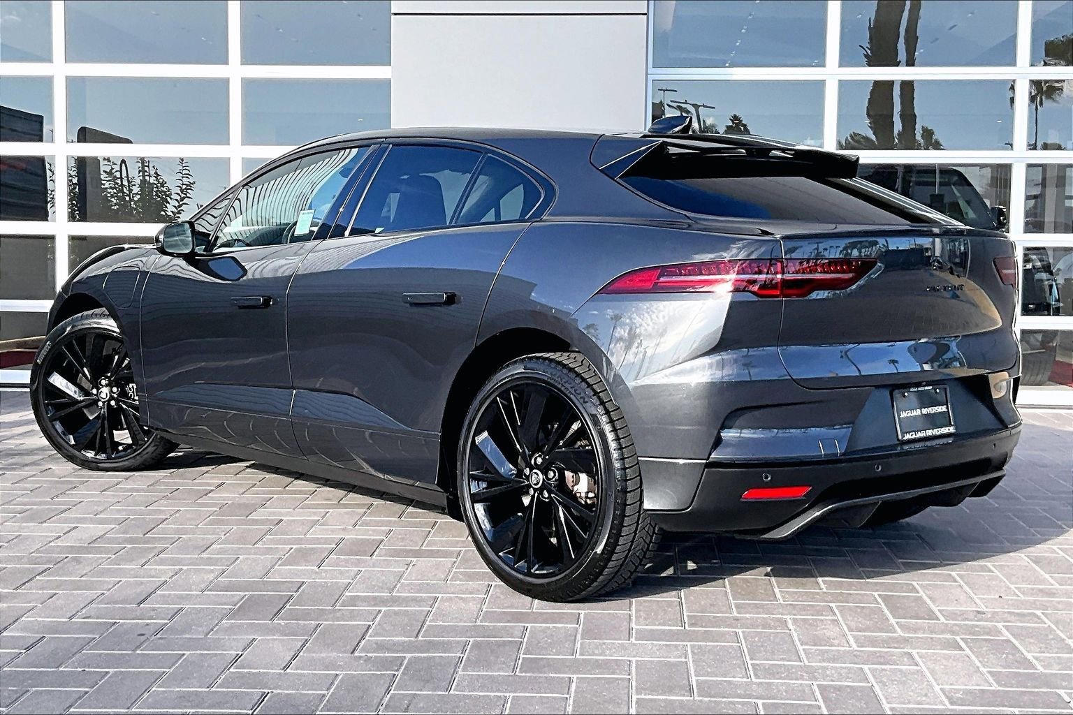 Used 2024 Jaguar I-PACE R-Dynamic HSE image 11