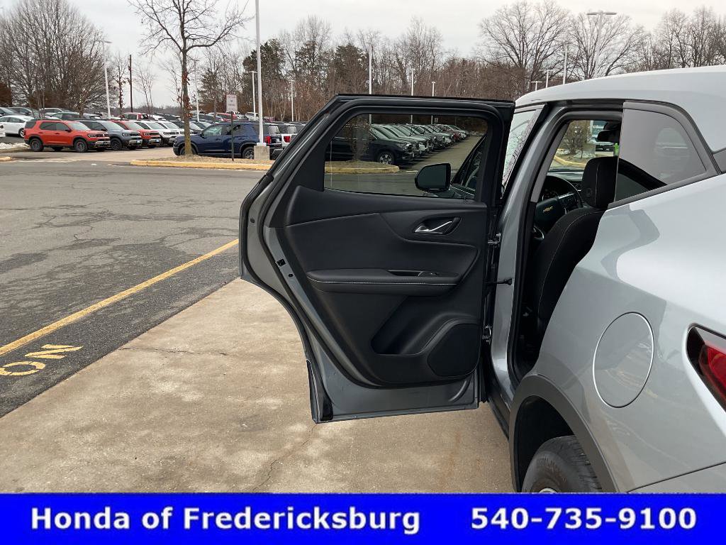 Used 2025 Chevrolet Blazer LT image 17