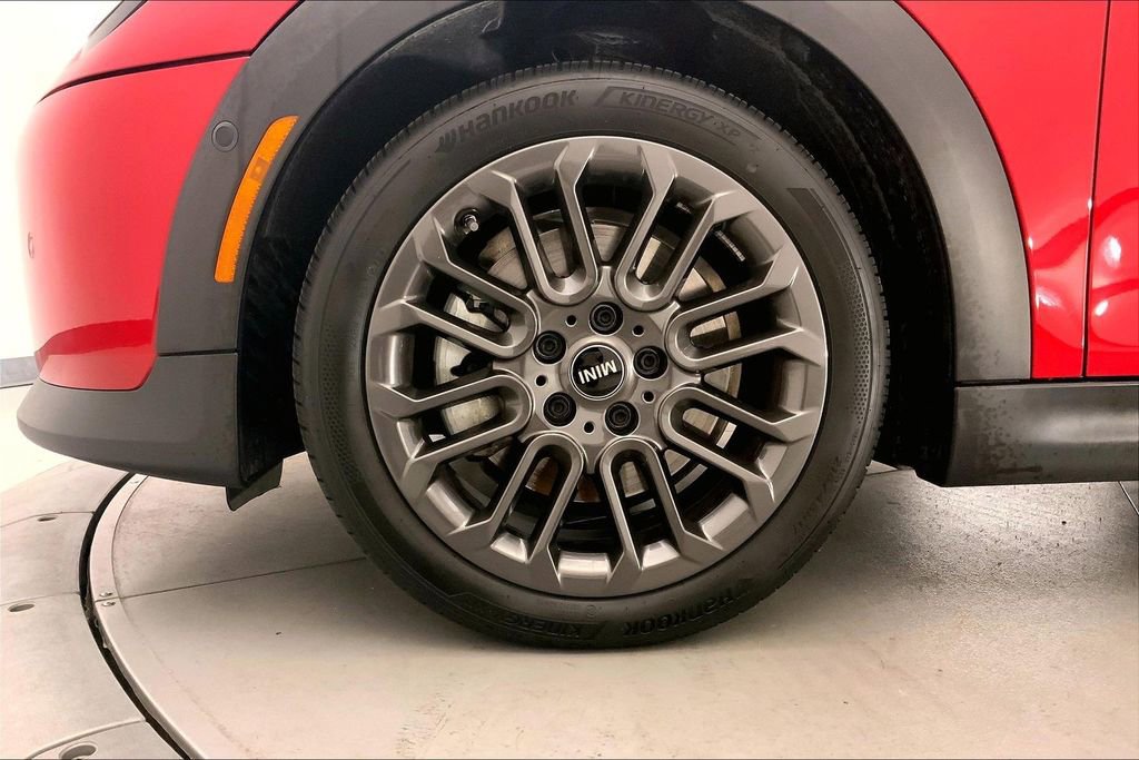 Certified 2025 MINI Cooper S image 8